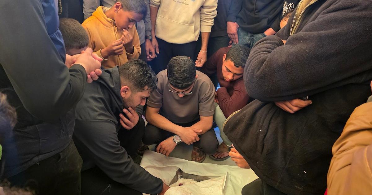 غزة في يوم دامٍ جديد: غارات إسرائيلية في الدرج والزيتون والمواصي.. وتضارب بشأن مصير نجل خليل الحيّة