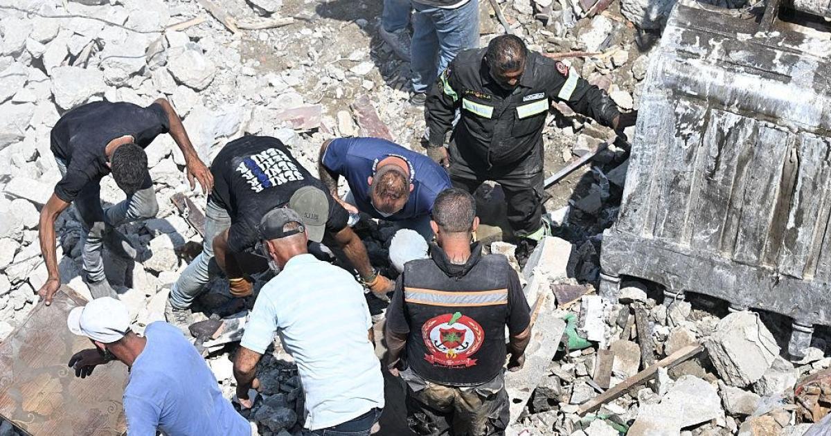 جنوب لبنان تحت تصعيد واسع: 11 ضحية وعمليات تفجير وقصف متواصل وسط تحذير من مواجهة أكبر