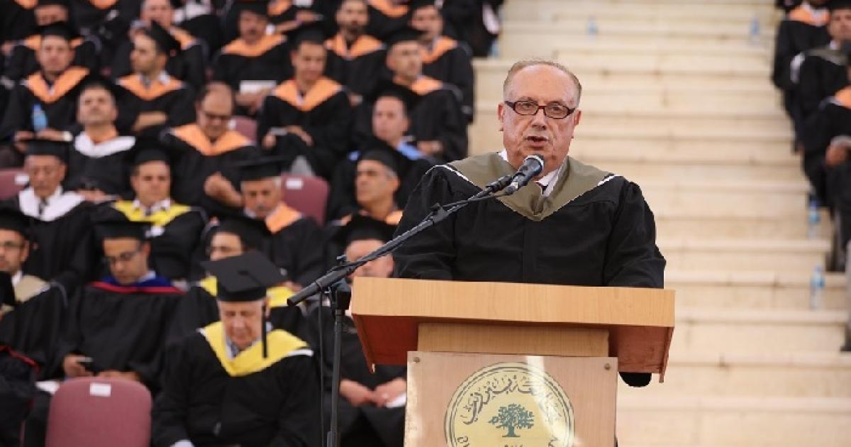 أبو مويس: موحدون خلف الرئيس لإسقاط صفقة القرن | وكالة قدس نت للأنباء