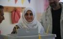 الناخبون الفلسطينيون في مراكز الاقتراع خلال انتخابات المجالس البلدية في بلدة بيت فوريك، شرق نابلس في الضفة الغربية، في 25 أبريل/نيسان 2026( صورة: محمد ناصر)
