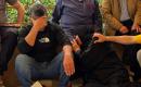 الفلسطينيون ينعون جثتي سائقي شاحنات المساعدات الفلسطينية اللذين قُتلا بنيران الجيش الإسرائيلي في منطقة مواسي برفح، في مجمع ناصر الطبي بخان يونس جنوب قطاع غزة، في 21 مايو 2026