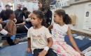 يتلقى فلسطينيون جرحى، بينهم أطفال، العلاج بعد وصولهم إلى مجمع ناصر الطبي في خان يونس، جنوب قطاع غزة، في 19 يونيو/حزيران 2026.صورة: طارق محمد