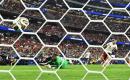 الإسباني بيدرو بورو يسجل الهدف الثاني لمنتخب بلاده أمام فرنسا، في نصف نهائي كأس العالم 2026 على ستاد دالاس في أرلينغتون الأميركية، 14 تموز 2026. (رويترز).jpeg