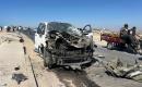 انتشل مسعفون جثة فلسطيني وأجلوا جرحى من موقع غارة إسرائيلية استهدفت مركبة مدنية غرب مخيم النصيرات للاجئين وسط قطاع غزة، في 11 يوليو/تموز 2026. صورة: حسن الجدي