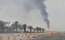 انبعاث الدخان من مطار الرياض جرّاء قصفه، السبت.jpg