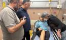 نقيب الصحفيين الفلسطينيين ناصر أبو بكر خلال تفقده المصورة الصحفية الأمريكية هايدي لافيني 23.jpg