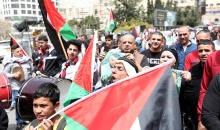 فلسطينيون يشاركون في مهرجان في مدينة نابلس دعما للاسرى والقدس في يوم الاسير الفلسطيني