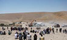 قوات الاحتلال الاسرائيلي تهدم منزل المواطن ناجح طعيمات في مسافر يطا جنوبي الخليل.jpg