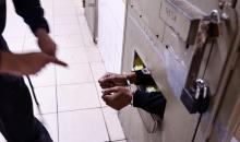 حياة الأسرى في السجون  99.jpg