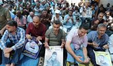 صلاة الجمعة أمام مقر الصليب الأحمر في غزة تضامنا مع الأسرى الفلسطينيين في السجون الإسرائيلية 17.jpg