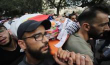 فلسطينيون يشيعون جثمان الشهيد تامر الكيلاني، الذي استشهد فجر اليوم في البلدة القديمة في مدينة نابلس. 55.jpg
