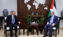 اشتية يستقبل السفير المصري الجديد لدى فلسطين ويطلعه على آخر المستجدات السياسية.jpg
