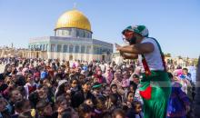 الآلاف يحيون ذكرى الإسراء والمعراج في المسجد الأقصى 7.jpg