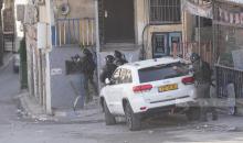 مواجهات بين الشبان وقوات الاحتلال عقب صلاة الجمعه في حي بطن الهوى في سلوان 4.jpg