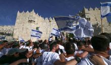 مسيرة الأعلام في القدس .. تصوير (الفرنسية) 74.jpg