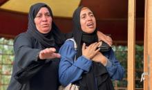 أهالي أحد الشهداء في خانيونس