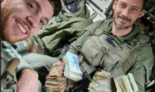 نهب منازل الفلسطينيين.png