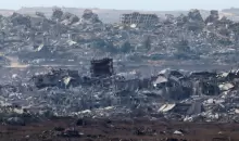 مبان مدمرة جراء الغارات الإسرائيلية في قطاع غزة.webp