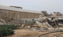 دفيئات مدمرة قرب خان يونس في قطاع غزة..jpg