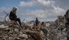 وفد من الأمم المتحدة يتفقد حوض تجميع مياه الصرف الصحي في حي الشيخ رضوان بمدينة غزة (28).jpg