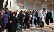 نظّم النازحون الفلسطينيون مظاهرة عند مدخل مخيم نور شمس للاجئين في الضفة الغربية، مطالبين بحقهم في العودة إلى ديارهم في طولكرم