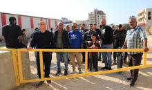 نظّم النازحون الفلسطينيون مظاهرة عند مدخل مخيم نور شمس للاجئين في الضفة الغربية، مطالبين بحقهم في العودة إلى ديارهم في طولكرم