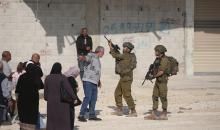 نظّم النازحون الفلسطينيون مظاهرة عند مدخل مخيم نور شمس للاجئين في الضفة الغربية، مطالبين بحقهم في العودة إلى ديارهم في طولكرم