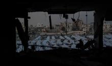 خيام النزوح المنتشرة وسط الدمار في شمال مدينة غزة في 30 نوفمبر/تشرين الثاني  2025