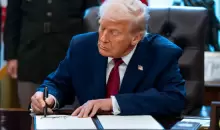 ترامب يفرض قيودا كاملة على دخول مواطني 5 دول جديدة إضافة إلى حاملي جواز السلطة الفلسطينية (الأوروبية).webp