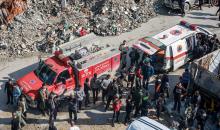 عمليات بحث وإنقاذ في مبنى سكني انهار في مخيم الشاطئ، مدينة غزة، 16 ديسمبر/كانون الأول 2025. صورة: عمر أشتوي