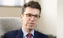 الأستاذ نونو لوريرو، الذي قُتل في منزله في ماساتشوستس social networks.webp