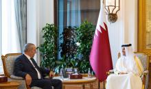 الشيخ يلتقي رئيس الوزراء القطري لبحث مستجدات الوضع الفلسطيني.jpg
