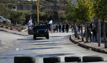 دخل مستوطنون إسرائيليون منطقة قزون شرق الخليل تحت حماية مشددة من القوات الإسرائيلية، التي أغلقت الطرق الرئيسية وقيدت حركة الفلسطينيين لتأمين التوغل