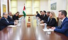 الصورة من حساب نائب رئيس السلطة الفلسطينية بنمنصة إكس.jpeg