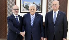 أدى الوزير ستيفان سلامة اليمين الدستورية أمام الرئيس الفلسطيني محمود عباس وزيراً للمالية والتخطيط، عقب تصويت الحكومة الفلسطينية التاسعة عشرة بالثقة. رام الله، الضفة الغربية، 16 ديسمبر/كانون الأول 2025. تصوير: ثائر غنيم