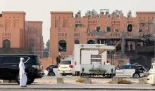 جانب من الدمار الذي أصاب مكتباً لحركة «حماس» في الدوحة الثلاثاء (رويترز).jpeg