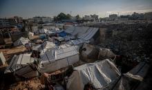 خيام قرب مكب نفايات في حي اليرموك بمدينة غزة،20 ديسمبر/كانون الأول 2025. صورة: عمر أشتوي