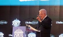 الرئيس الفلسطيني محمود عباس (أبو مازن) يلقي خطاباً في مؤتمر حزب إخوة إيطاليا. روما، إيطاليا، ١٢ ديسمبر/كانون الأول ٢٠٢٥