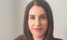 الأكاديمية _الفلسطينية راندا عبد الفتاح.webp