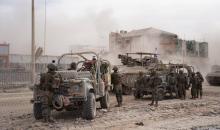 جنود إسرائيليون يتمركزون خلال العملية البرية للجيش الإسرائيلي في قطاع غزة... 13 نوفمبر 2023 (رويترز).jpeg