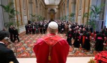 البابا خلال لقائه السنوي، اليوم الجمعة، مع الدبلوماسيين المعتمدين لدى الفاتيكان لتبادل التهاني بالسنة الجديدة ...jpeg