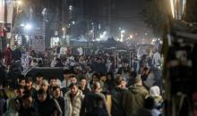 شارع عمر المختار بحي الرمال في مدينة غزة، ليل 31 ديسمبر/كانون الأول 2025، آخر أيام عام 2025، صورة: عمر أشتوي