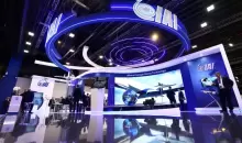 جناح تابع لشركة الصناعات الجوية الإسرائيلية في معرض سنغافورة للطيران بصورة من أرشيف رويترز..webp