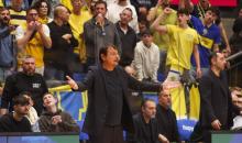 جمهور نادي  ماكابي رابيد وجه شتائم للتركي أرغين أطامان مدرب نادي  باناثانايكوس اليوناني.jpg