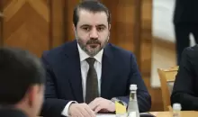 وزير الخارجية السوري أسعد الشيباني ترأس الوفد المفاوض في باريس (الفرنسية).webp