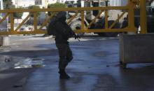 الجيش الإسرائيلي يشن عملية عسكرية واسعة النطاق في الخليل، جنوب الضفة الغربية، 19 يناير/كانون الثاني 2026. صورة: مأمون وزواز