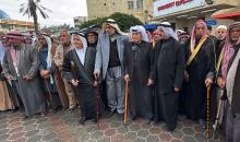  التجمع الوطني للقبائل والعشائر والعائلات الفلسطينية ينظم وقفة  في دير البلح دعمًا للجنة الوطنية الفلسطينية لإدارة قطاع غزة، ١٨ يناير/كانون ثاني ٢٠٢٦. صورة: أحمد إبراهيم