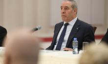 حسين الشيخ يعقد اجتماعا موسعا في رام الله مع سفراء الدول العربية والغربية وممثلي البعثات الدبلوماسية والمنظمات الدولية لبحث التصعيد الإسرائيلي المستمر وتأثيره على الوضع السياسي والإنساني في فلسطين، 10 شباط/فبراير 2026. تصوير مكتب حسين الشيخ