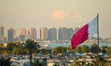 علم قطر في وسط مدينة الدوحة..jpeg