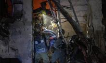 إسرائيل، تل أبيب - 4 مارس/آذار 2026: أضرار ناجمة عن هجوم صاروخي إيراني خلال عملية عسكرية مشتركة بين الولايات المتحدة وإسرائيل ضد إيران (حقوق الصورة: عباس حسن/تاس عبر زوما برس/ إيه بي إيه إيميجز)